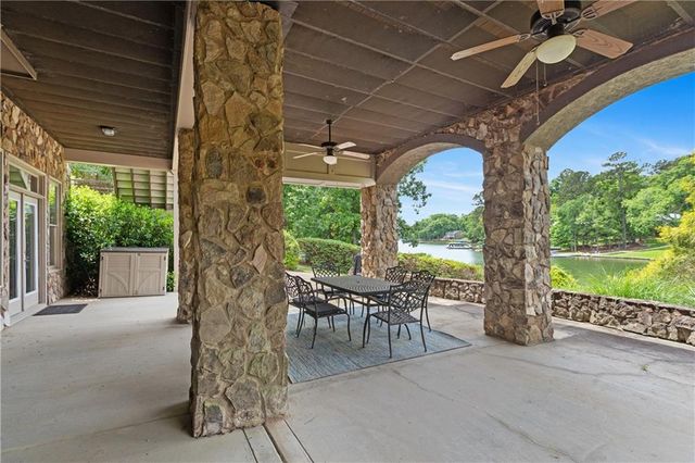 1041 Fox Chase Run, Greensboro, GA 30642