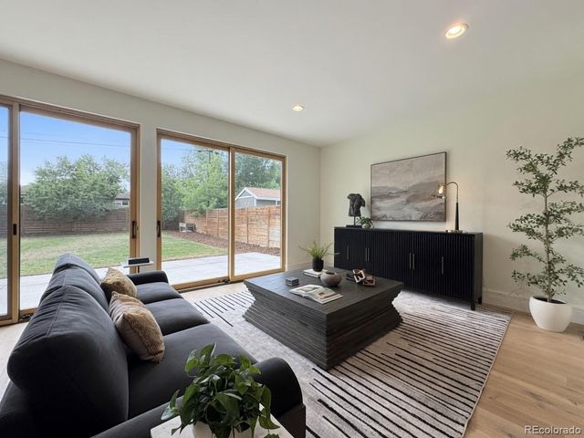 2234 W Parkhill Avenue, Littleton, CO 80120