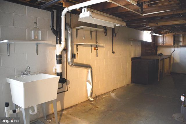 420 E MAPLE ST, Cleona, PA 17042