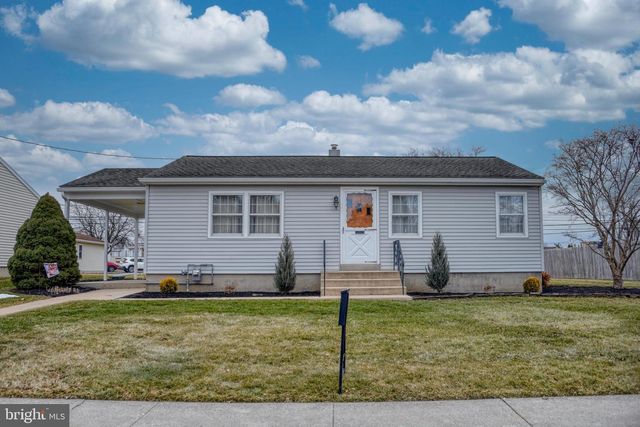 420 E MAPLE ST, Cleona, PA 17042