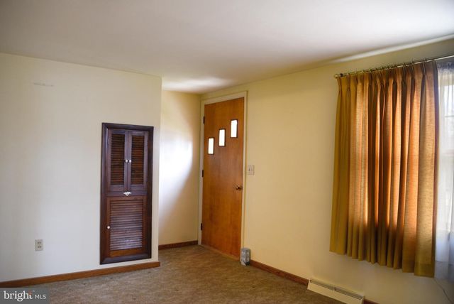 420 E MAPLE ST, Cleona, PA 17042