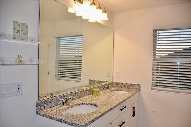 6877 WILSON HAMMOCK AVENUE, Groveland, FL 34736