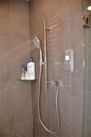 6877 WILSON HAMMOCK AVENUE, Groveland, FL 34736