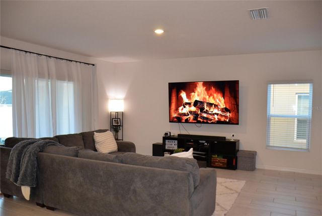 6877 WILSON HAMMOCK AVENUE, Groveland, FL 34736