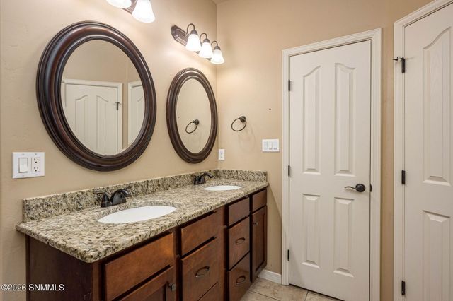 3584 Sierra Bonita Avenue, Las Cruces, NM 88012