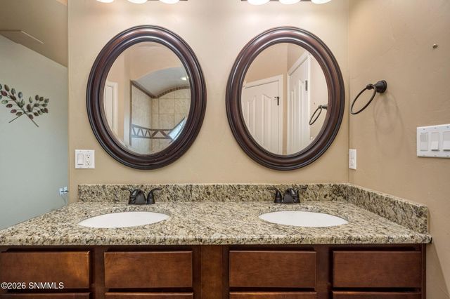 3584 Sierra Bonita Avenue, Las Cruces, NM 88012