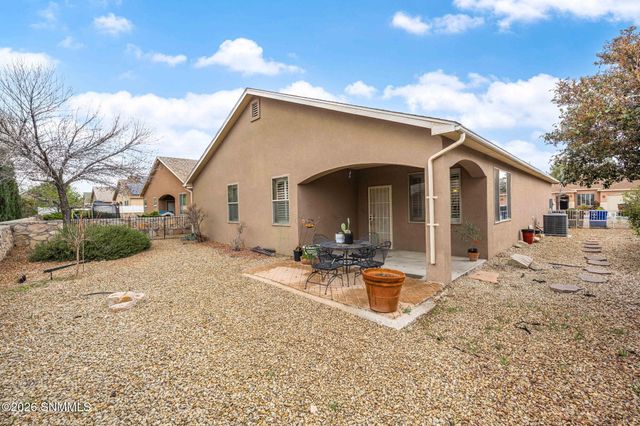 3584 Sierra Bonita Avenue, Las Cruces, NM 88012