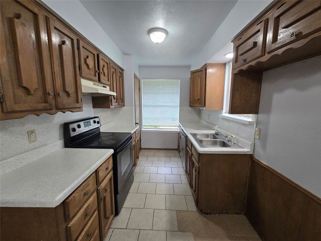 509 Arbor Lane, Lancaster, TX 75134