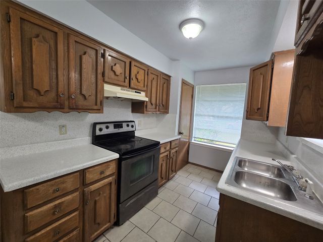 509 Arbor Lane, Lancaster, TX 75134