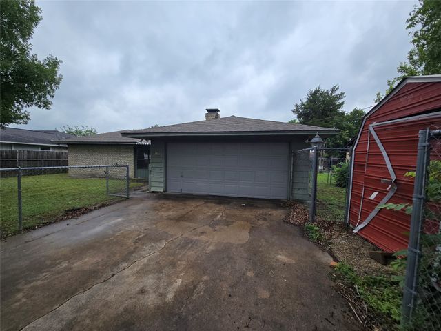 509 Arbor Lane, Lancaster, TX 75134