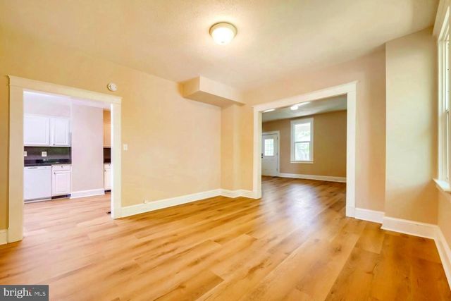 411 N ROCK GLEN RD, Baltimore, MD 21229
