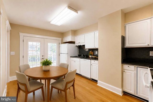 411 N ROCK GLEN RD, Baltimore, MD 21229