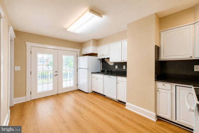 411 N ROCK GLEN RD, Baltimore, MD 21229