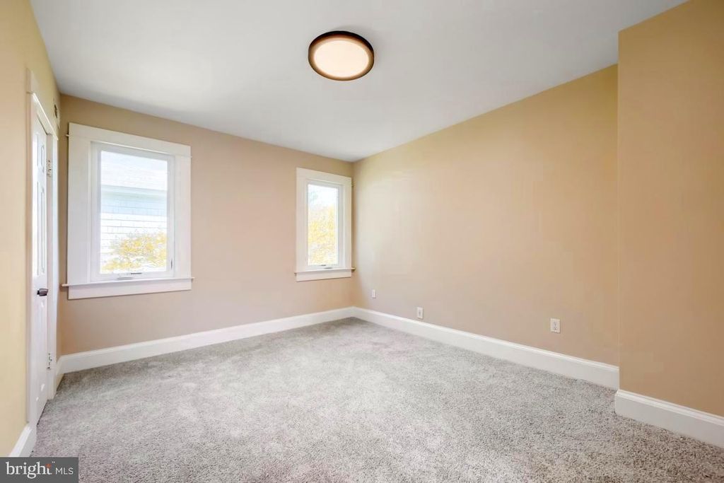 Image 20 of property listing at 411 N ROCK GLEN RD, Baltimore, MD 21229