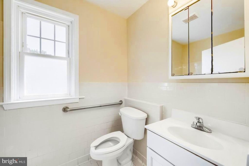 Image 23 of property listing at 411 N ROCK GLEN RD, Baltimore, MD 21229
