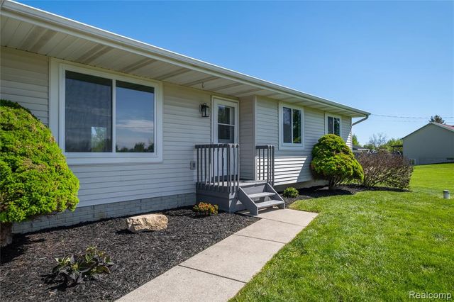 3104 W Baldwin Road, Grand Blanc, MI 48439