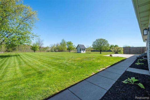 3104 W Baldwin Road, Grand Blanc, MI 48439