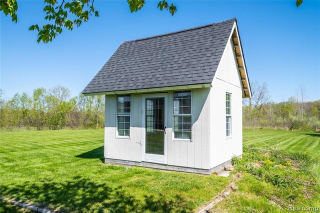 3104 W Baldwin Road, Grand Blanc, MI 48439