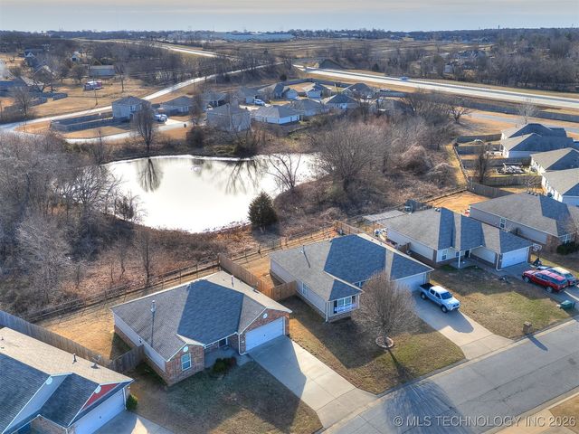9333 S 255th East Avenue, Broken Arrow, OK 74014