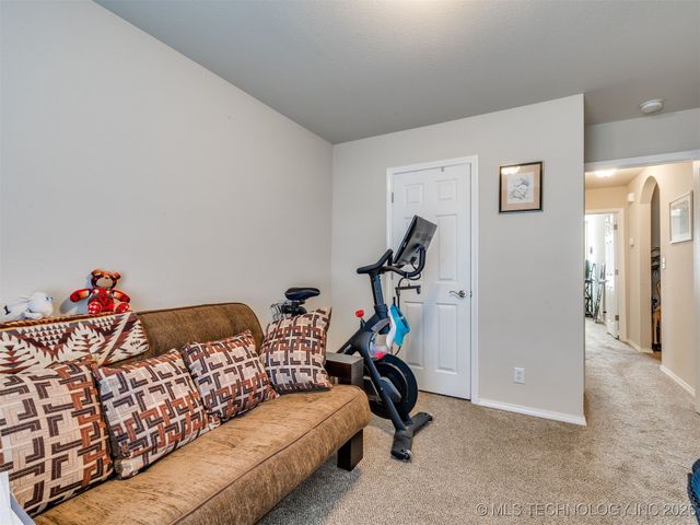 9333 S 255th East Avenue, Broken Arrow, OK 74014