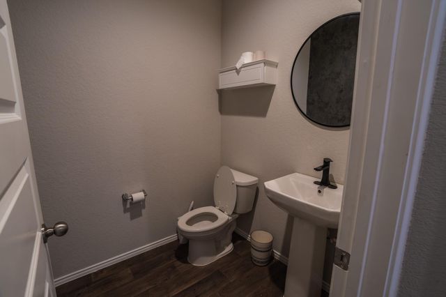 939 Petunia Falls Lane, Rosharon, TX 77583