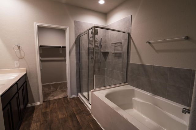 939 Petunia Falls Lane, Rosharon, TX 77583