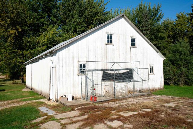 11857 L Avenue, Parkersburg, IA 50665
