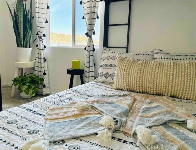 2884 Fortuna, Landers, CA 92285