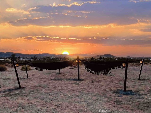 2884 Fortuna, Landers, CA 92285