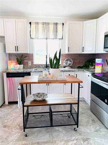 2884 Fortuna, Landers, CA 92285