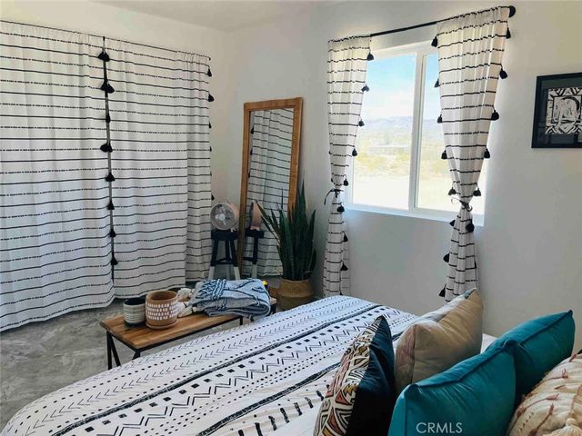 2884 Fortuna, Landers, CA 92285