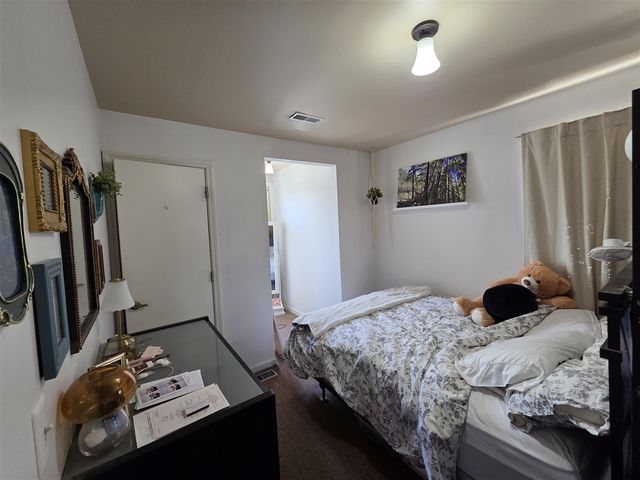 963 W Ann Arbor Trail Unit: 18b, Plymouth, MI 48170