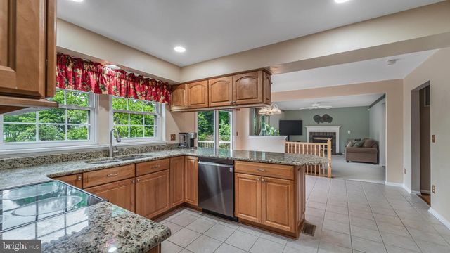 15670 ANDOVER HEIGHTS DR, Woodbridge, VA 22193