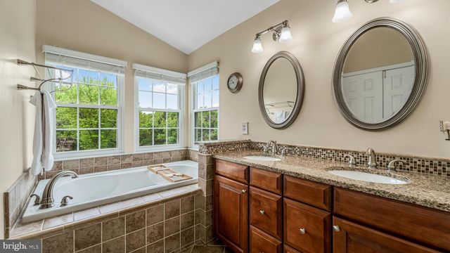 15670 ANDOVER HEIGHTS DR, Woodbridge, VA 22193