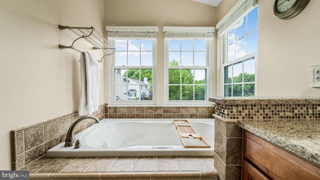 15670 ANDOVER HEIGHTS DR, Woodbridge, VA 22193