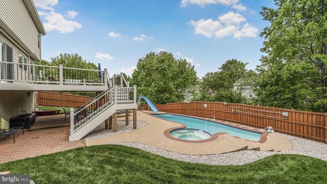 15670 ANDOVER HEIGHTS DR, Woodbridge, VA 22193