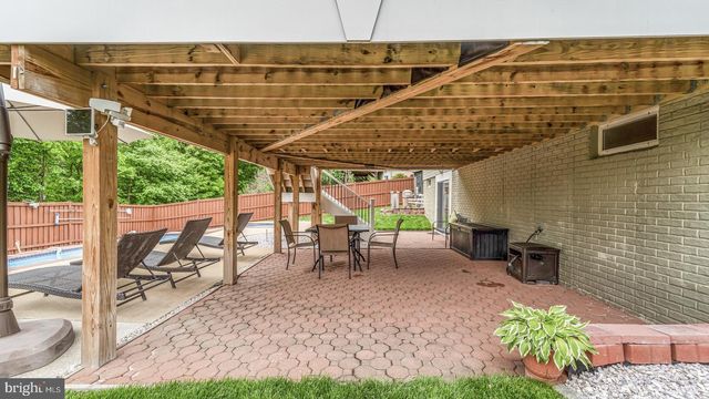15670 ANDOVER HEIGHTS DR, Woodbridge, VA 22193