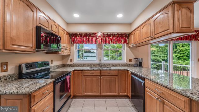 15670 ANDOVER HEIGHTS DR, Woodbridge, VA 22193