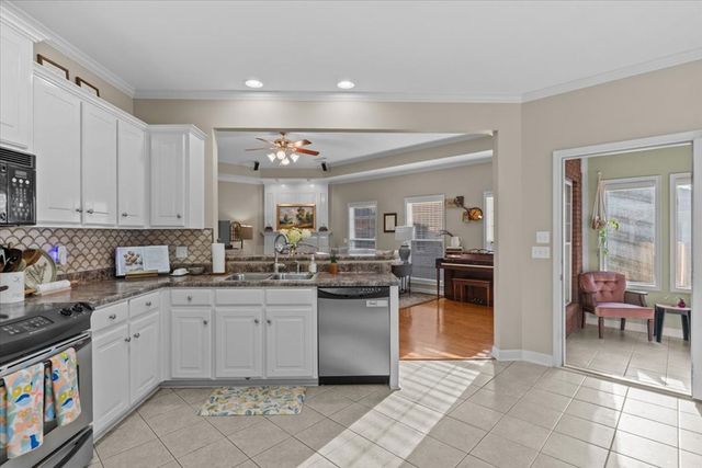 123 Winthrop Court, Dothan, AL 36305