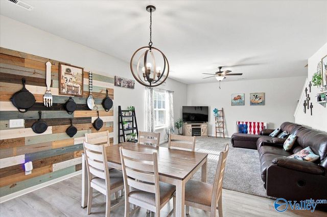 13906 Hill Place Lane, Athens, AL 35611