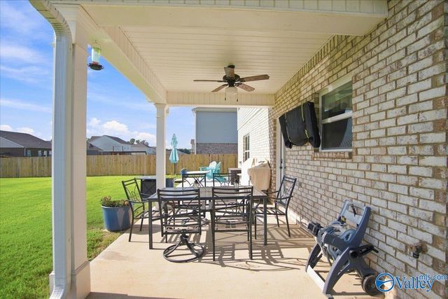 13906 Hill Place Lane, Athens, AL 35611