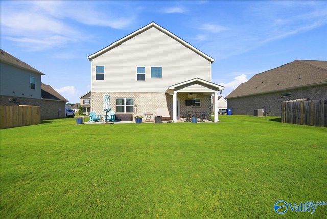 13906 Hill Place Lane, Athens, AL 35611