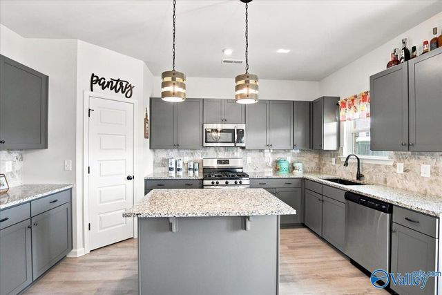 13906 Hill Place Lane, Athens, AL 35611