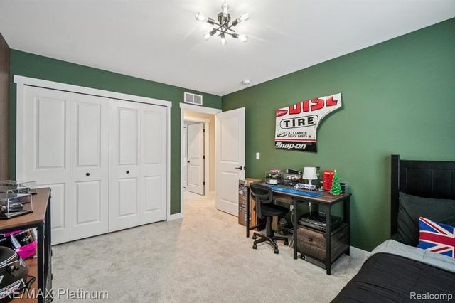 5261 Autumn Kirsten Drive, Fowlerville, MI 48836