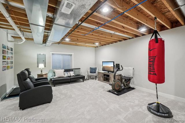 5261 Autumn Kirsten Drive, Fowlerville, MI 48836