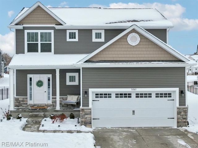 5261 Autumn Kirsten Drive, Fowlerville, MI 48836
