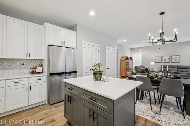 5261 Autumn Kirsten Drive, Fowlerville, MI 48836