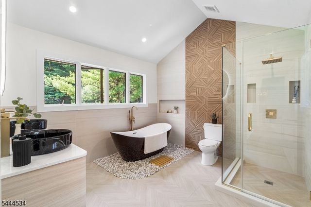 107 Scudders Rd, Sparta Twp., NJ 07871