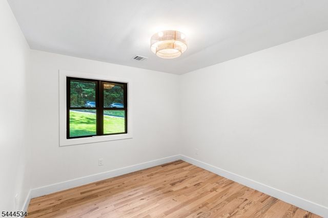 107 Scudders Rd, Sparta Twp., NJ 07871