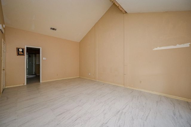 17306 Beaver Springs Drive, Houston, TX 77090